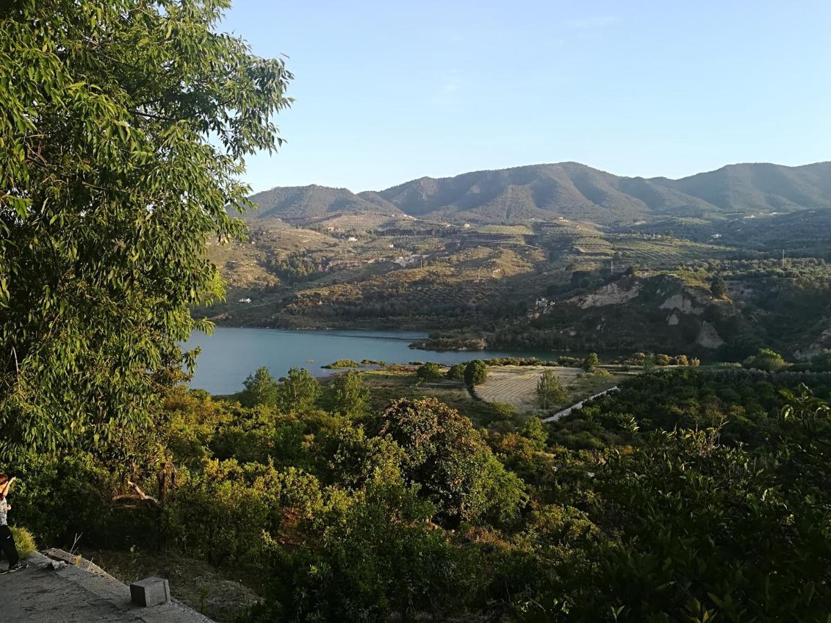Hostal Y Apartamento Rural Los Naranjos Melegis Eksteriør bilde