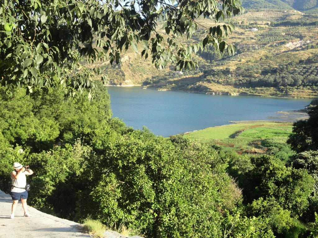 Hostal Y Apartamento Rural Los Naranjos Melegis Eksteriør bilde